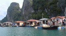 paloma-halong-bay-cruise-vung-vieng-fishing-village-beauty