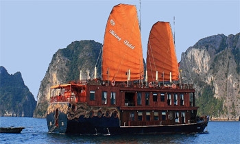 violet-cruise-halong-bay-tour-2-days