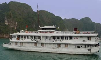Oriental Sails 2 days tour
